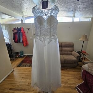 Wedding dress